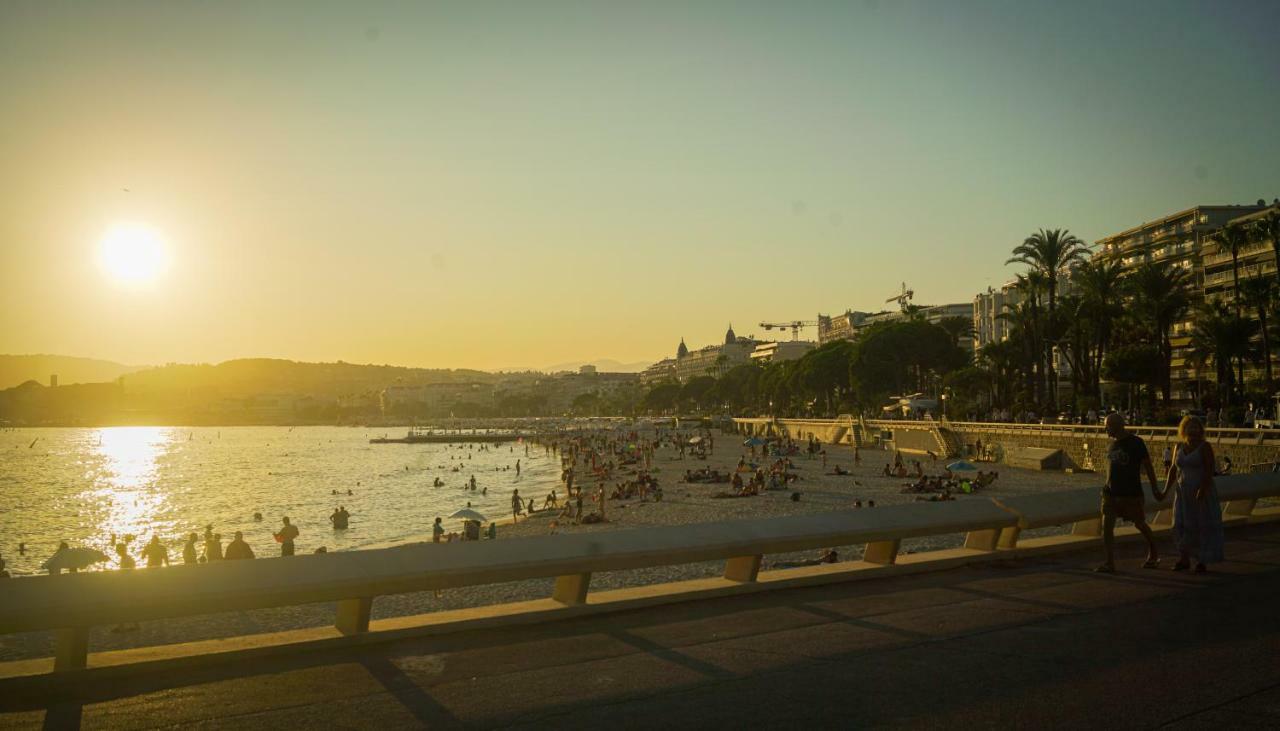 Blvd De La Croisette 82A, Cannes, La Reale 外观 照片